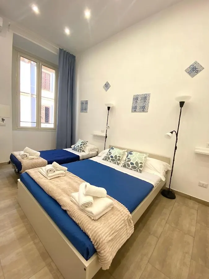 Airys B&B - Holiday House Naples Couette-café